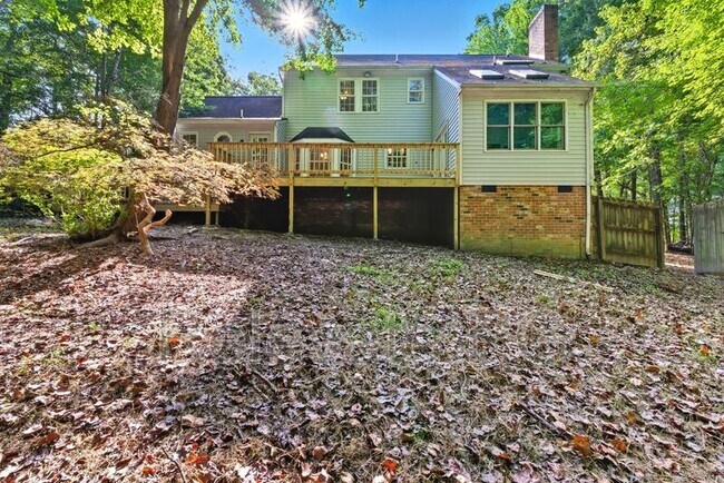 Building Photo - 1704 Clear Springs Cir