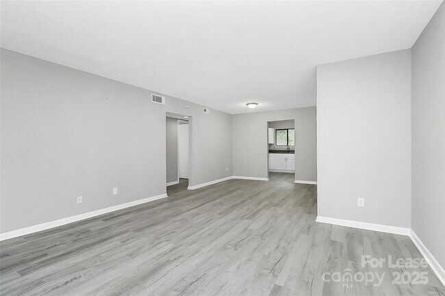 Building Photo - 3240 Heathstead Place