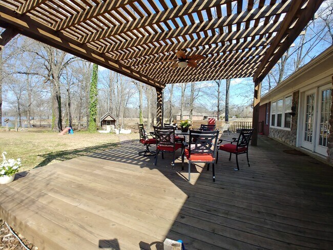 Building Photo - 23 Wilson Cove Rd