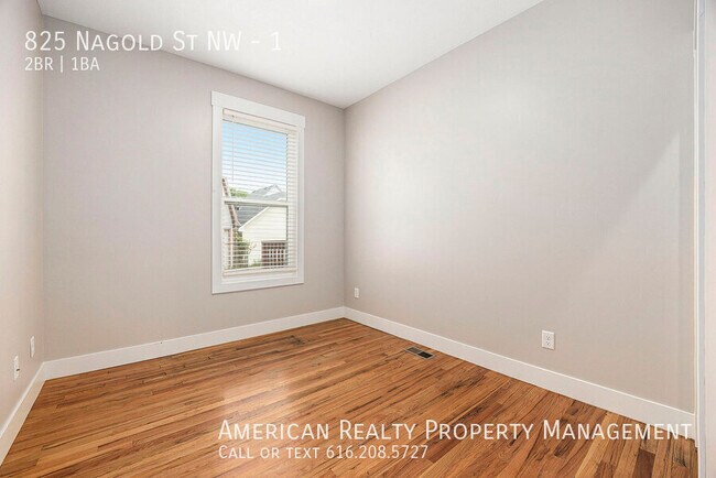 Building Photo - 825 Nagold St NW