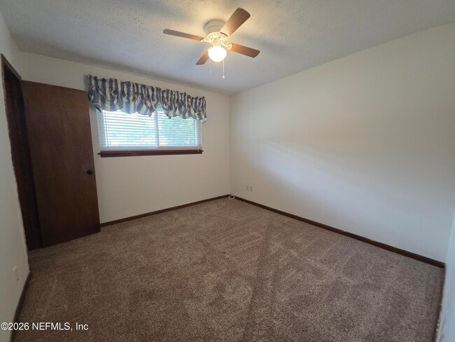 Building Photo - 8879 Heavenside Ct