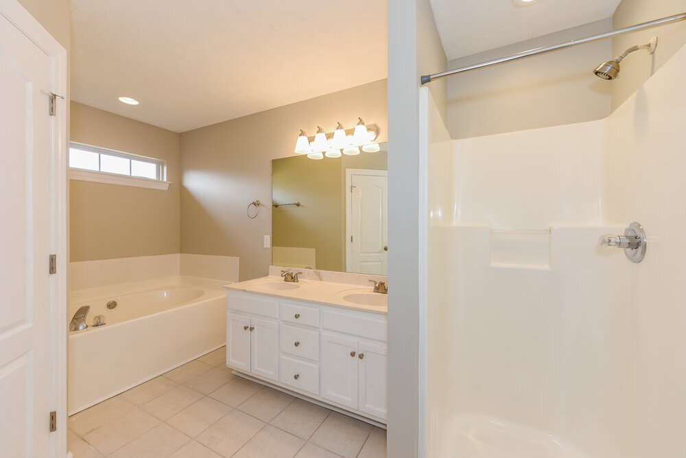 Building Photo - 3427 Belle Chase Dr