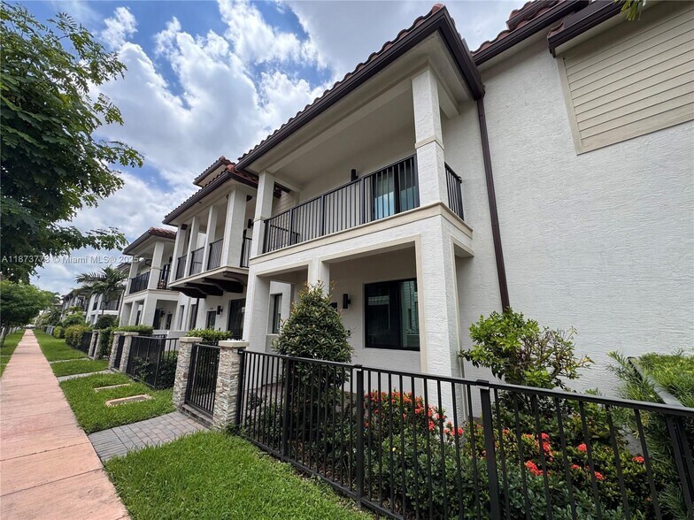 Building Photo - 4760 NW 83rd Pky