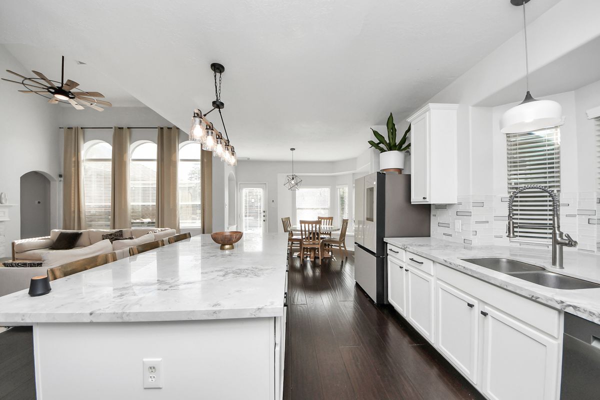 Building Photo - 30214 Vinebriar Dr