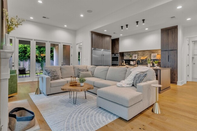 Building Photo - 4167 Meade Village Cv