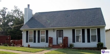 Building Photo - 927 Woods Hollow Dr