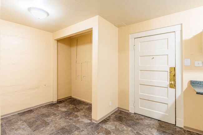 Interior Photo - Pacific Ridge