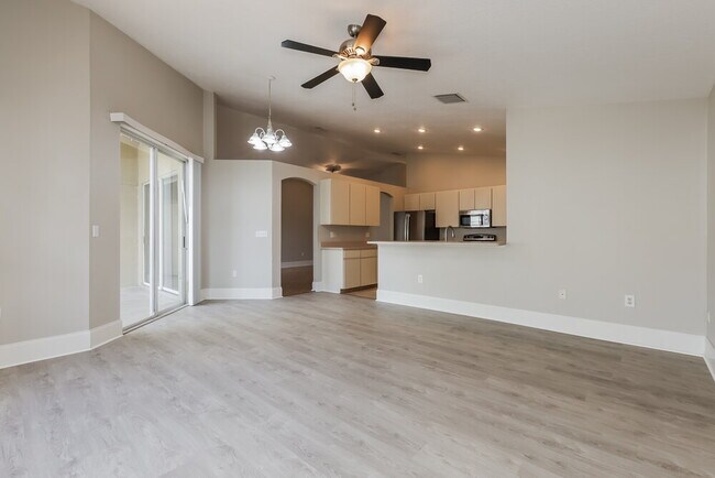 Building Photo - 5147 Pond View Ct