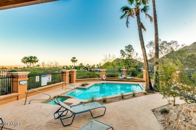 Building Photo - 10415 N 10th St