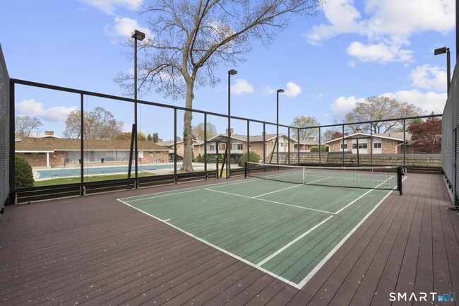 Building Photo - 132 Southport Woods Drive