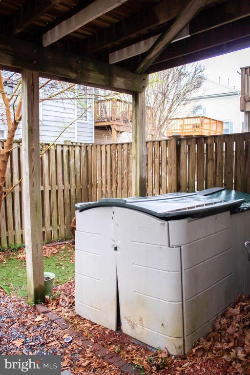 Building Photo - 2095 Pawlet Dr