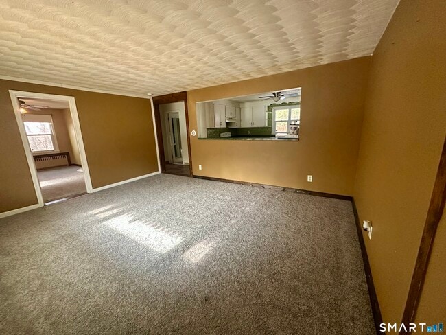 Building Photo - 448 Tudor St