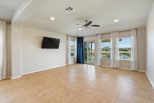 Building Photo - 255 Drystone Trail