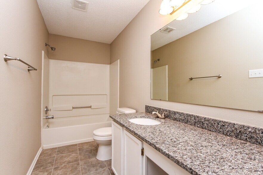 Building Photo - 16711 Aulton Dr