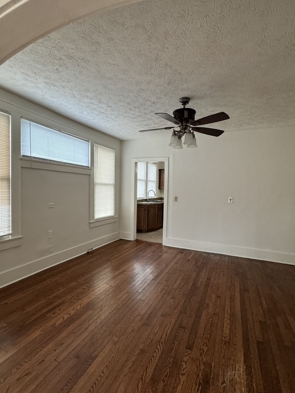Building Photo - 3108 Linden Ave
