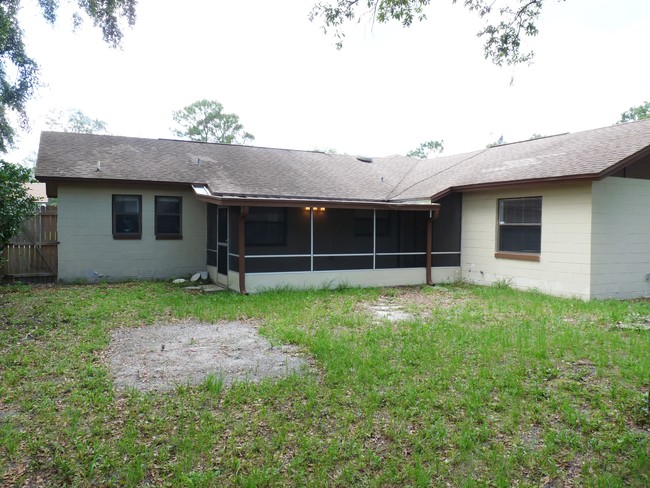 Fenced Backyard w/ Mature Shade Trees - 1510 Oriole St