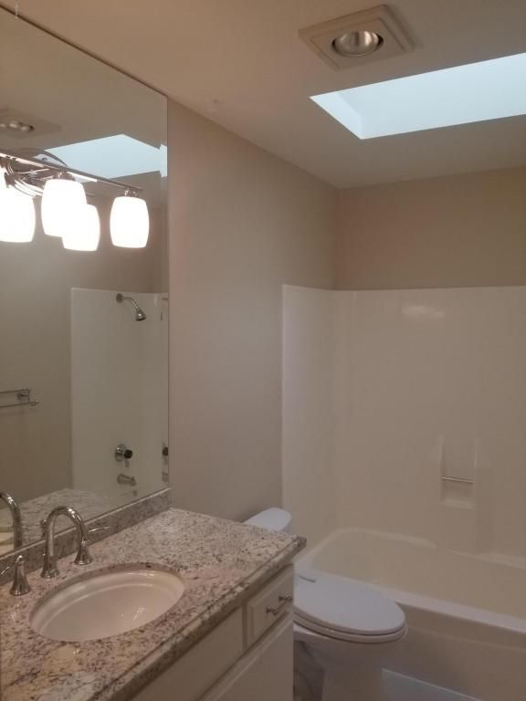Building Photo - 2263 Portola Ln