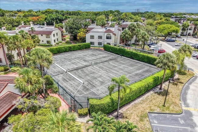 Building Photo - 8550 SW 149th Ave