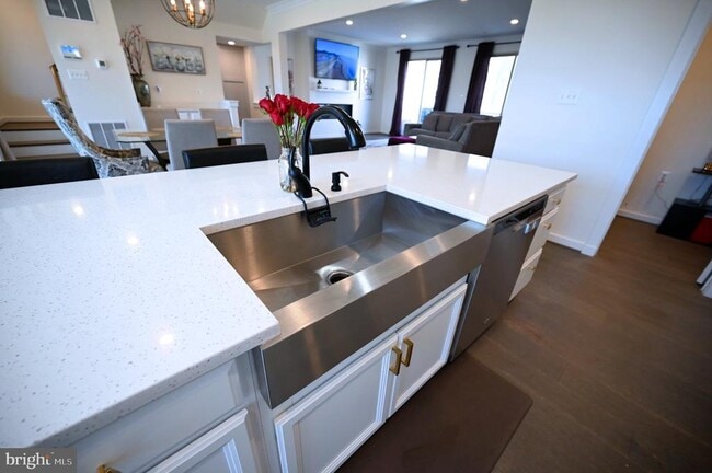 Building Photo - 5403 Woodyard Rd