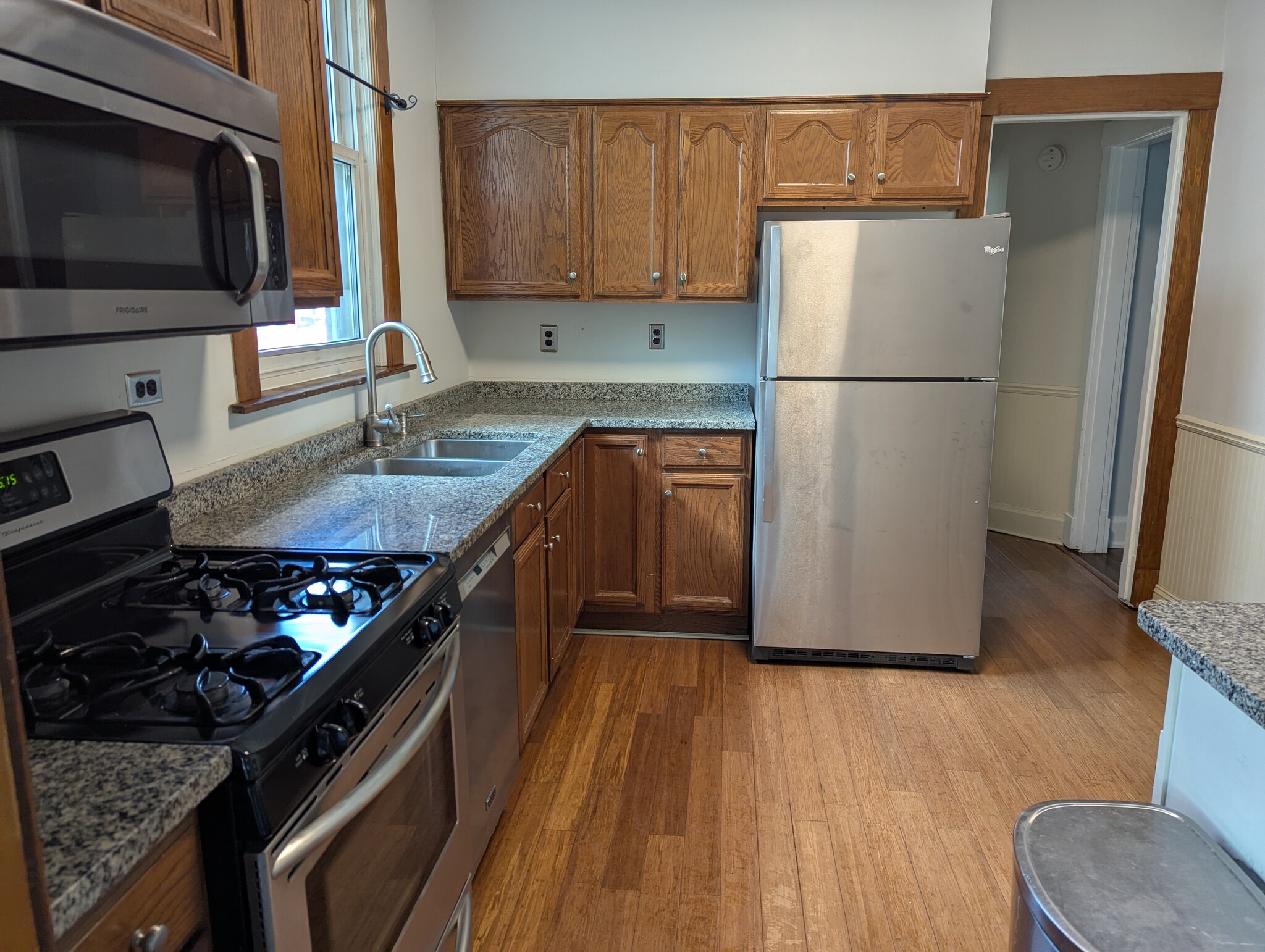 Kitchen - 2539 Marsh Ave