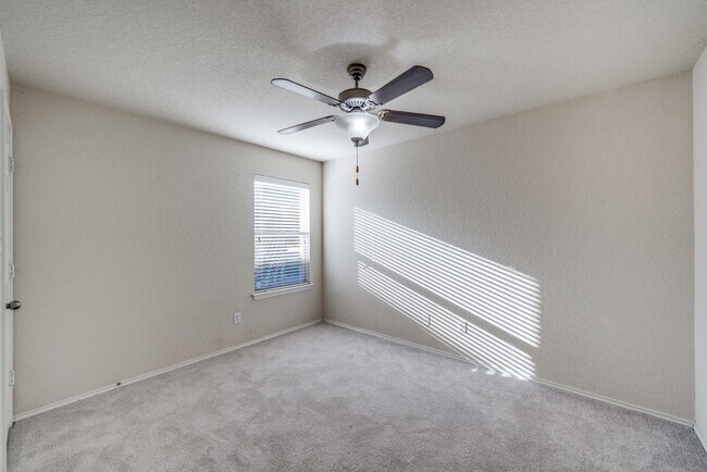 Building Photo - 3125 Muntjac