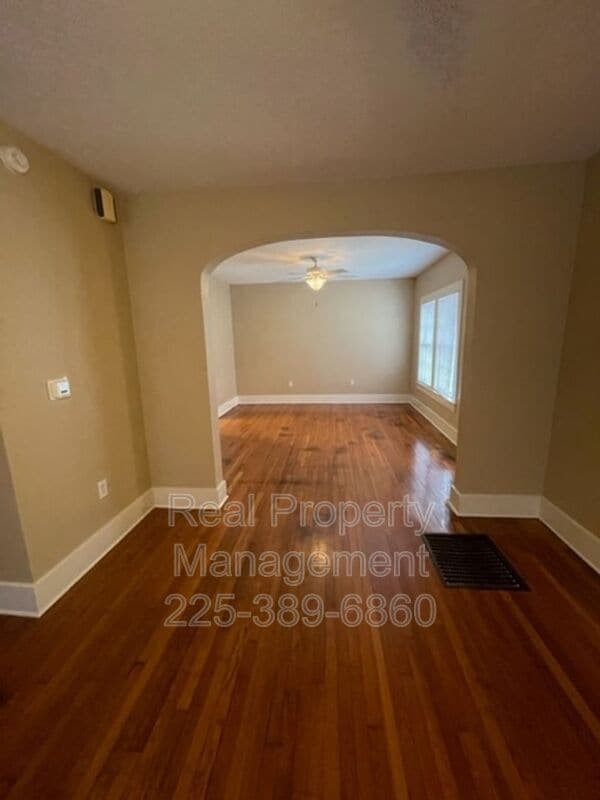 Building Photo - 755 Arlington Ave