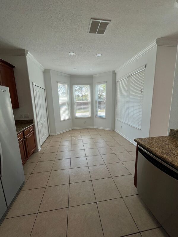 Building Photo - 13110 Moss Park Ridge Dr