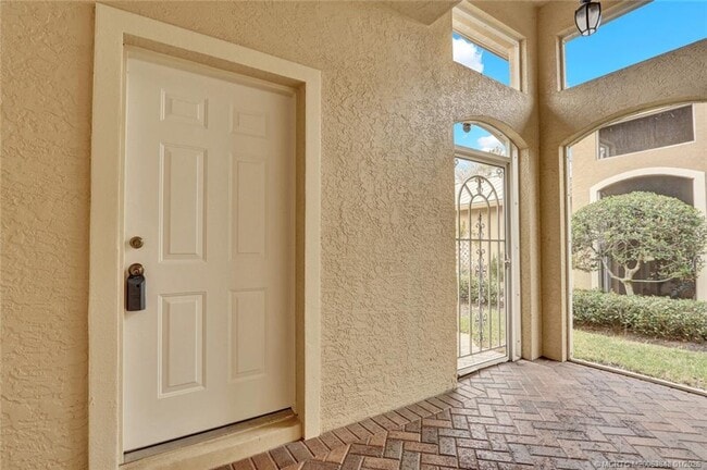 Building Photo - 3701 NW Willow Creek Dr