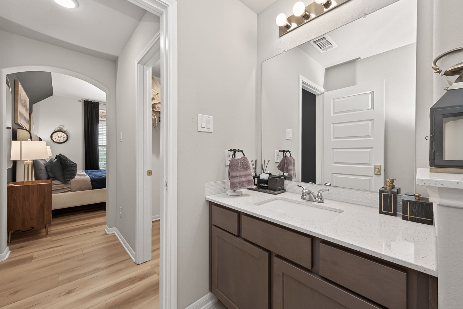 Building Photo - 11347 Needlerock Ct