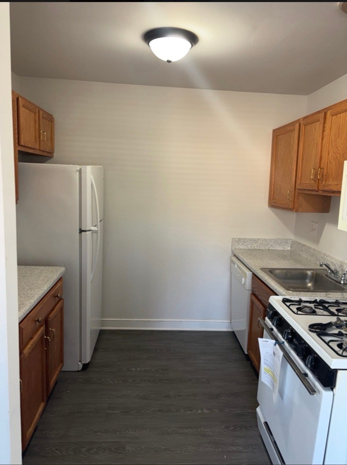 Building Photo - 812 Brook Hill Rd