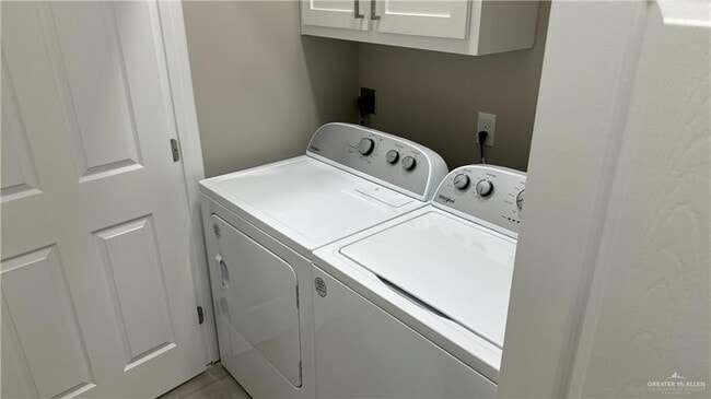 Building Photo - 14 Chapa Ave