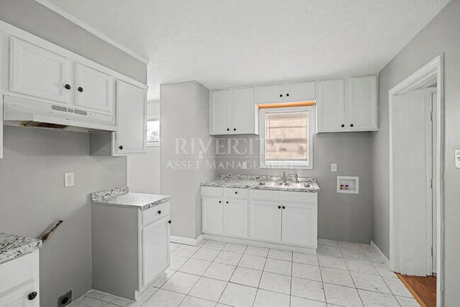 Building Photo - Cute 3 bedroom 1 bathroom home in Parkway Village Area!!! Section 8 Welcomed !!!