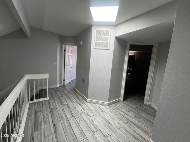 Building Photo - 7329 N 43rd Ln