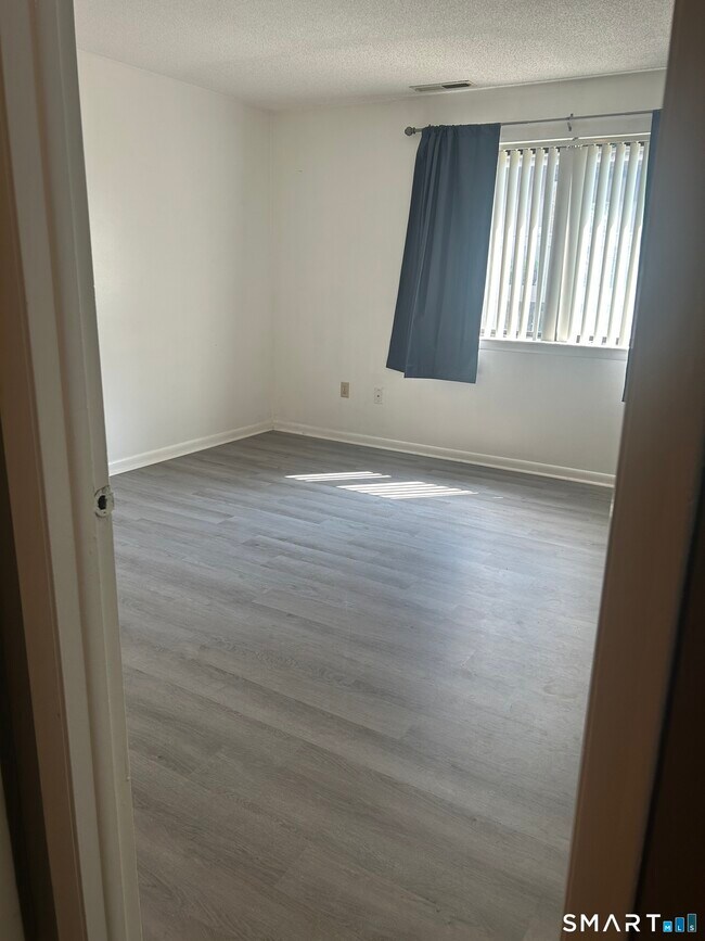Building Photo - 71 Dorchester Ct