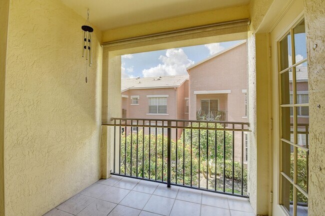 Building Photo - 1206 Belmont Pl