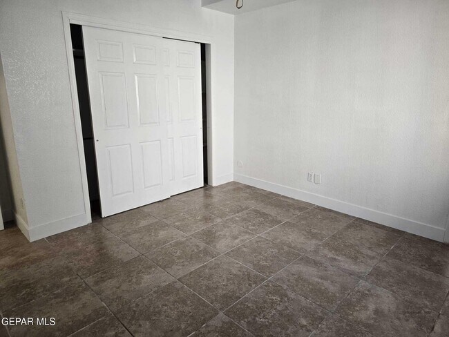 Building Photo - 11757 Royal Terrace Ln