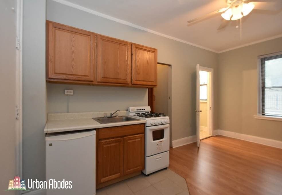 Building Photo - 3824 N Fremont St