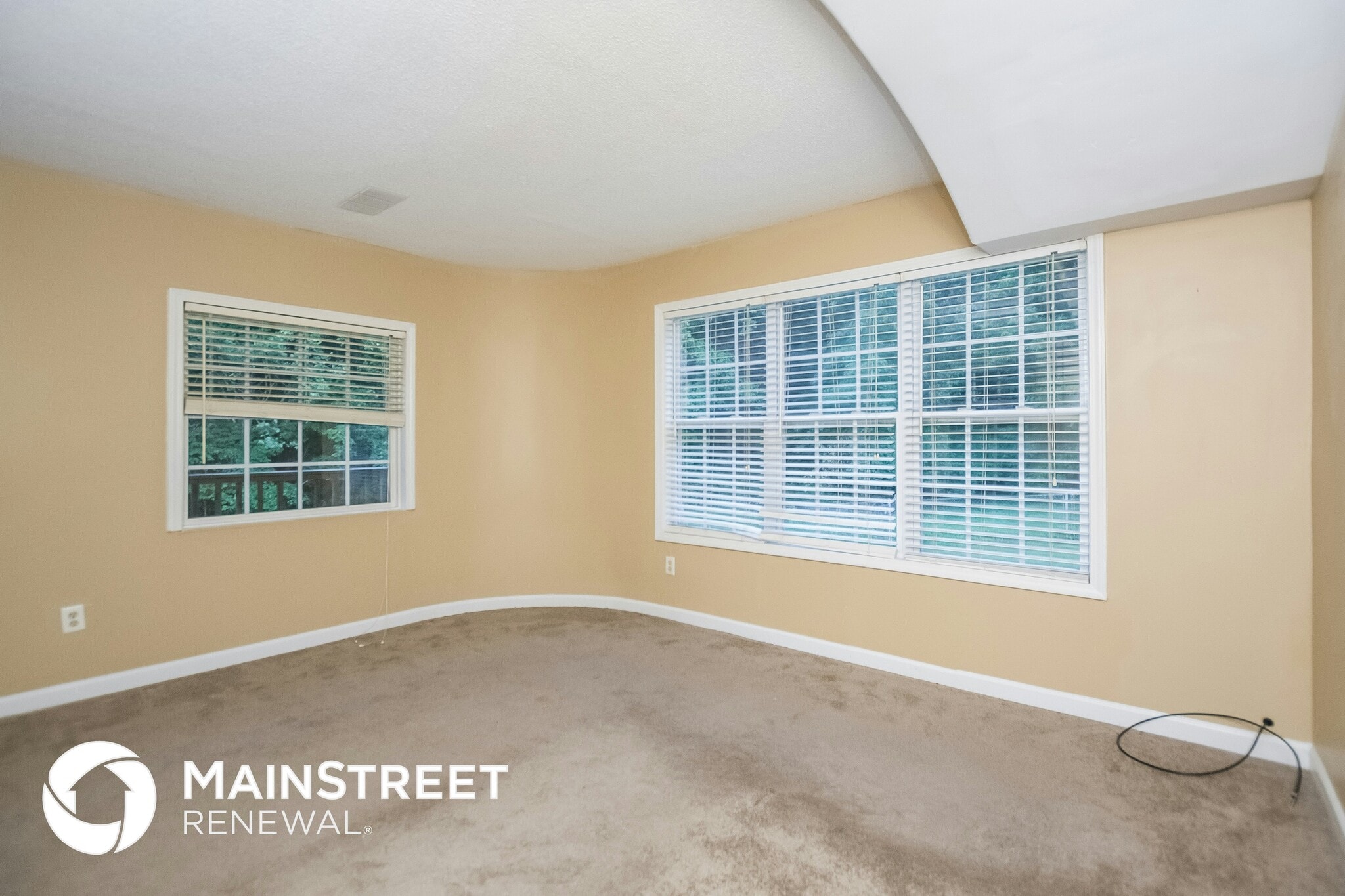 Building Photo - 166 Barrington Dr