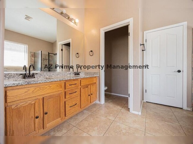 Building Photo - 6086 S Pearl Dr