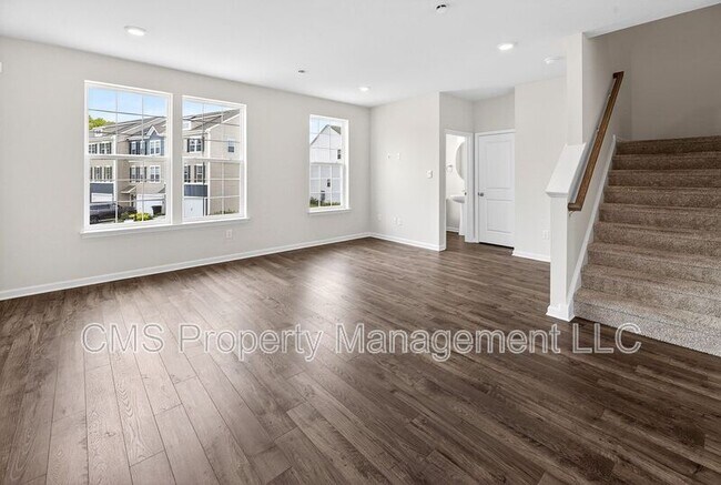 Building Photo - 25 Stanton Rd