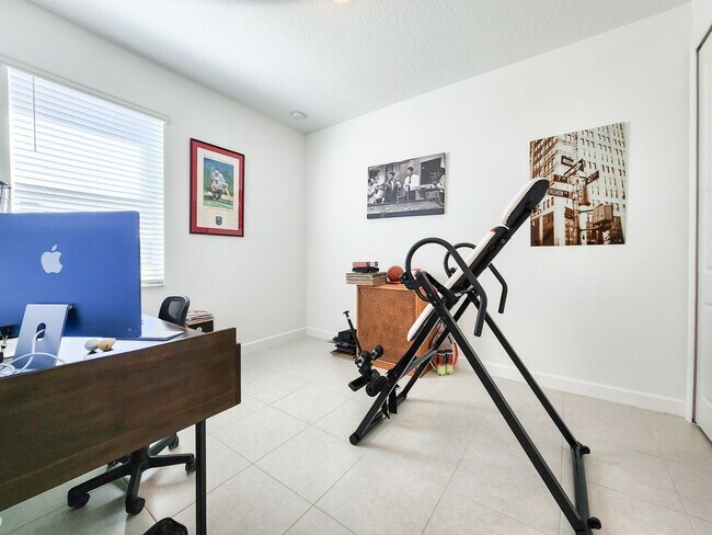 Building Photo - 2322 Antarus Dr NW