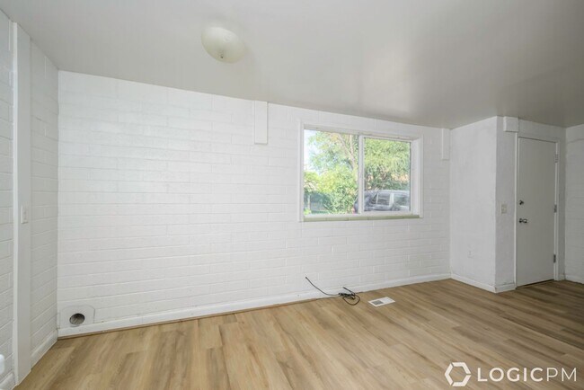 Building Photo - 2769 S 200 E