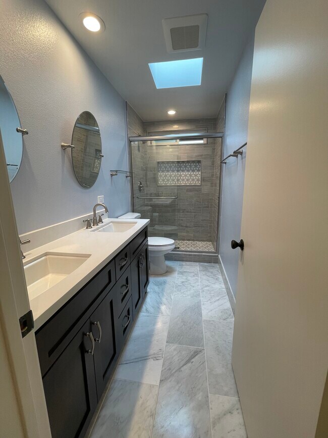 Building Photo - 17761 Quintana Ln