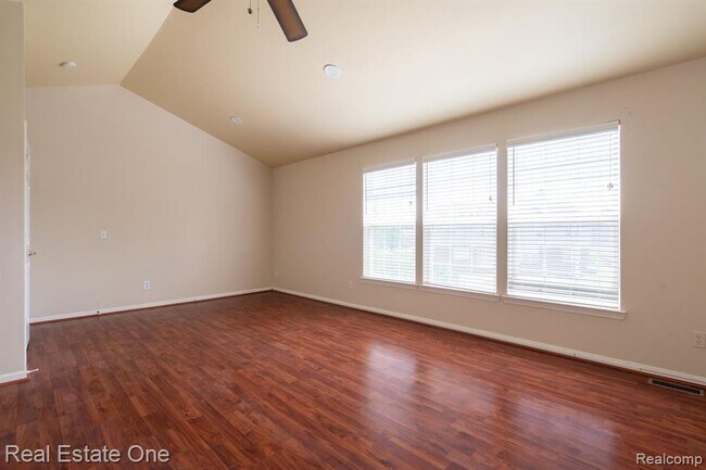 Building Photo - 14864 Liri Dr
