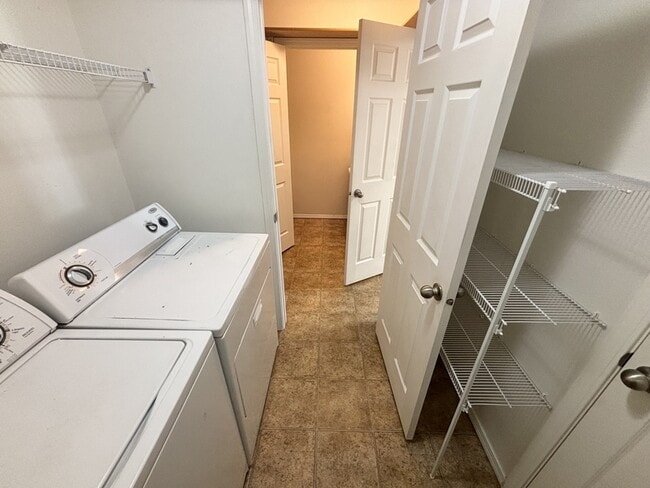 Building Photo - 432 S 1230 W