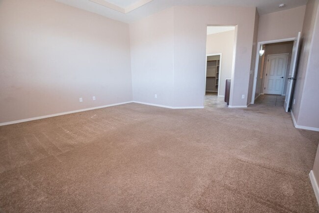 Building Photo - Beautiful Custom Home with 4 Bedrooms, 2 Bath, 3 Car Garage, Central A/C