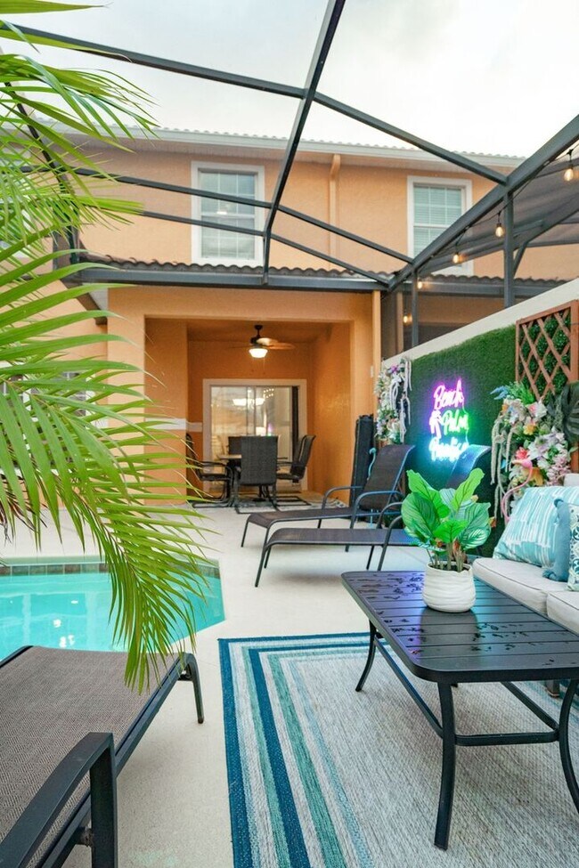 Building Photo - Stunning 4BR Resort Home in Four Corners, ...