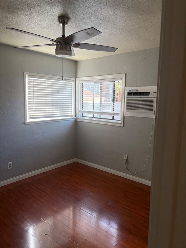 Building Photo - 11433 Emelita St