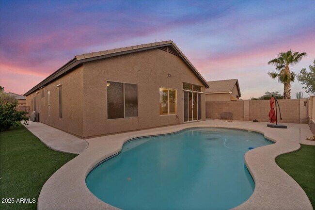 Building Photo - 4615 E Prickly Pear Trail