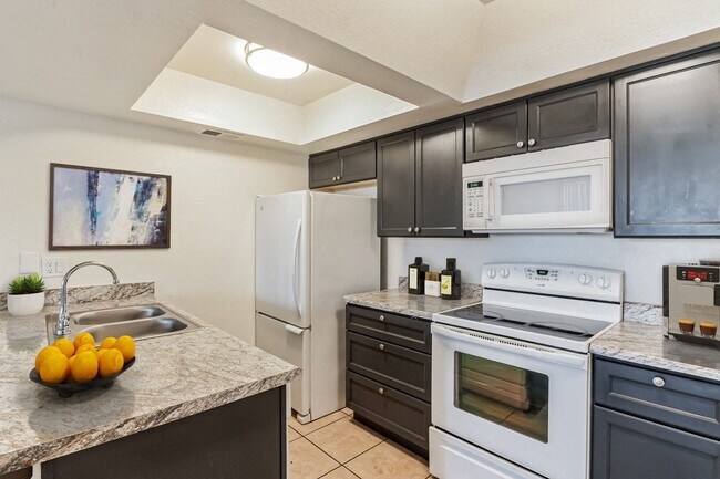 Building Photo - Papago Buttes III